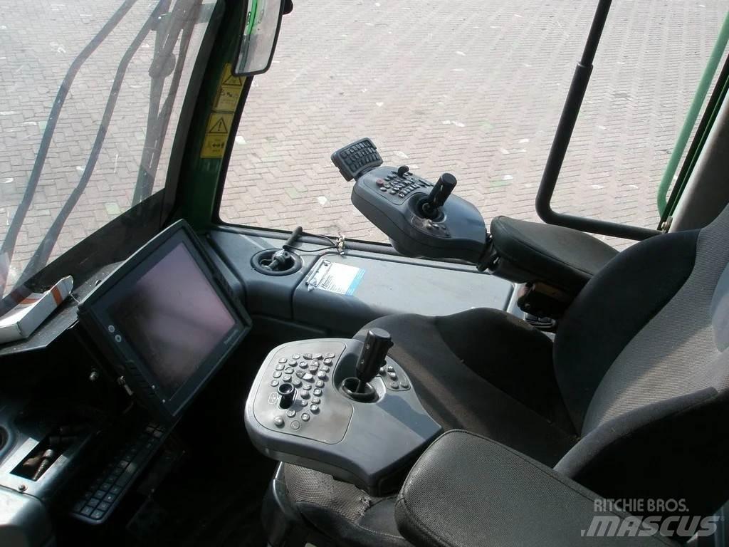 John Deere 1270E حصادات