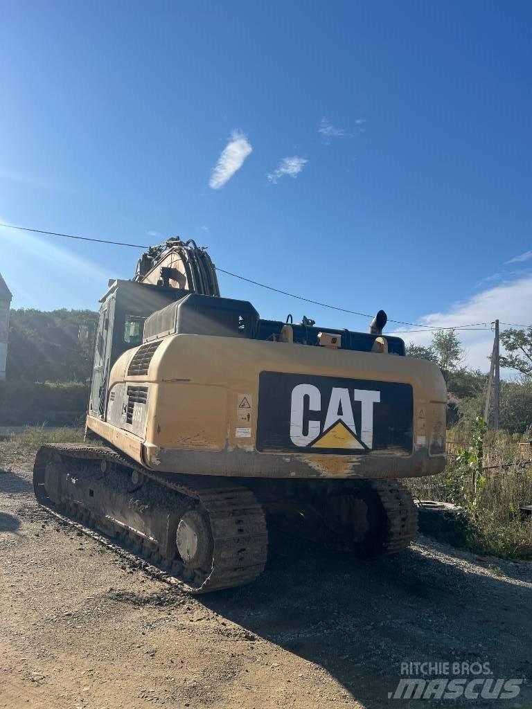 CAT 336 D حفارات زحافة