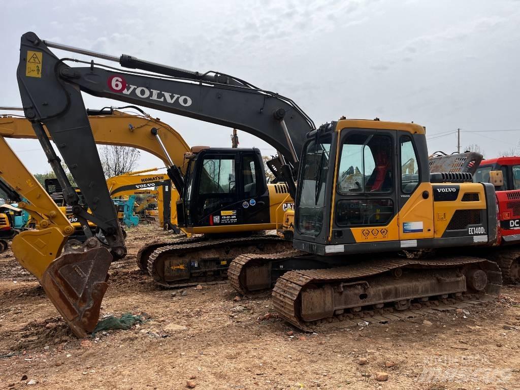 Volvo EC 140 D حفارات وسط 7 طن - 12 طن