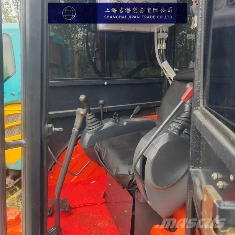 Kubota U 20 حفارات زحافة