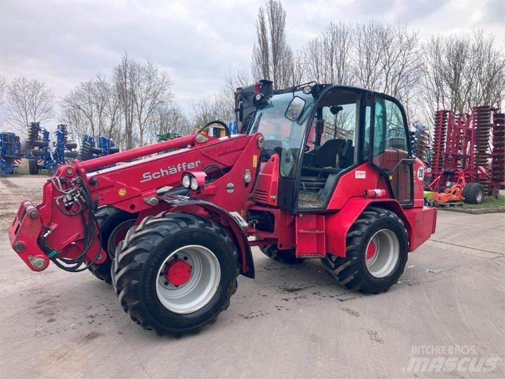 Schäffer 9330 T معدات مناولة لأغراض الزراعة