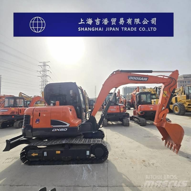 Doosan DX 60 حفارات زحافة