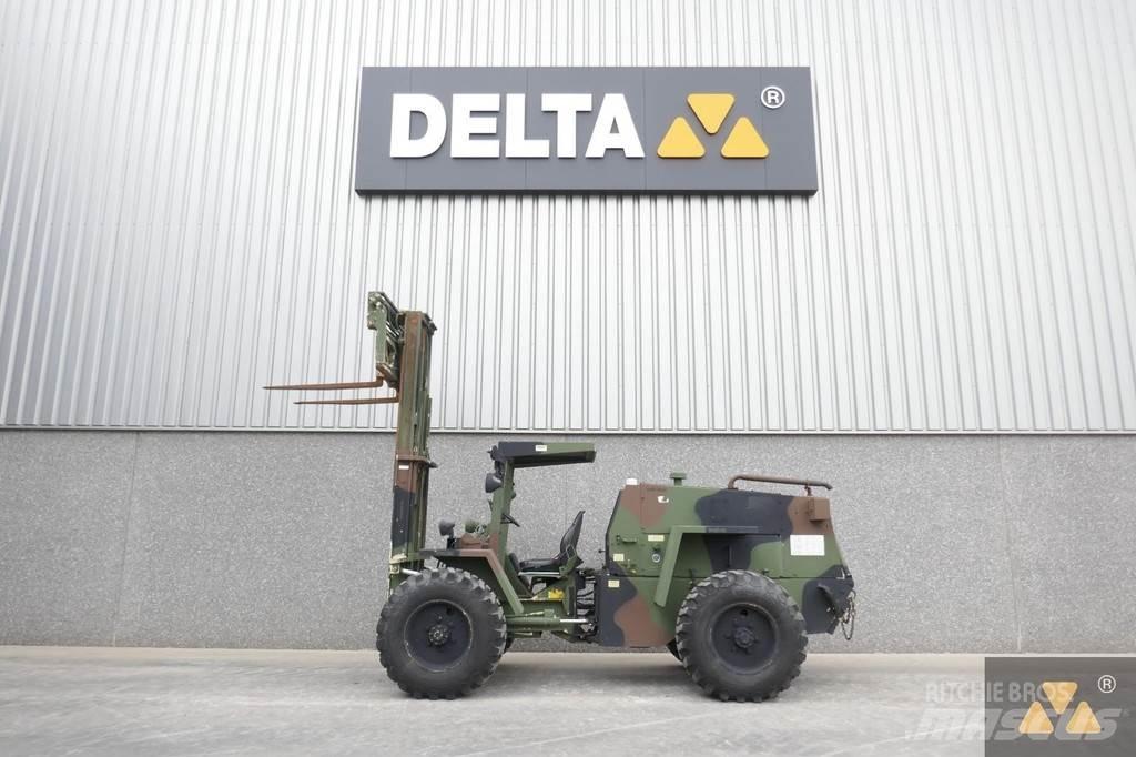 CASE M4K Ex-army شاحنات الطرق الوعرة