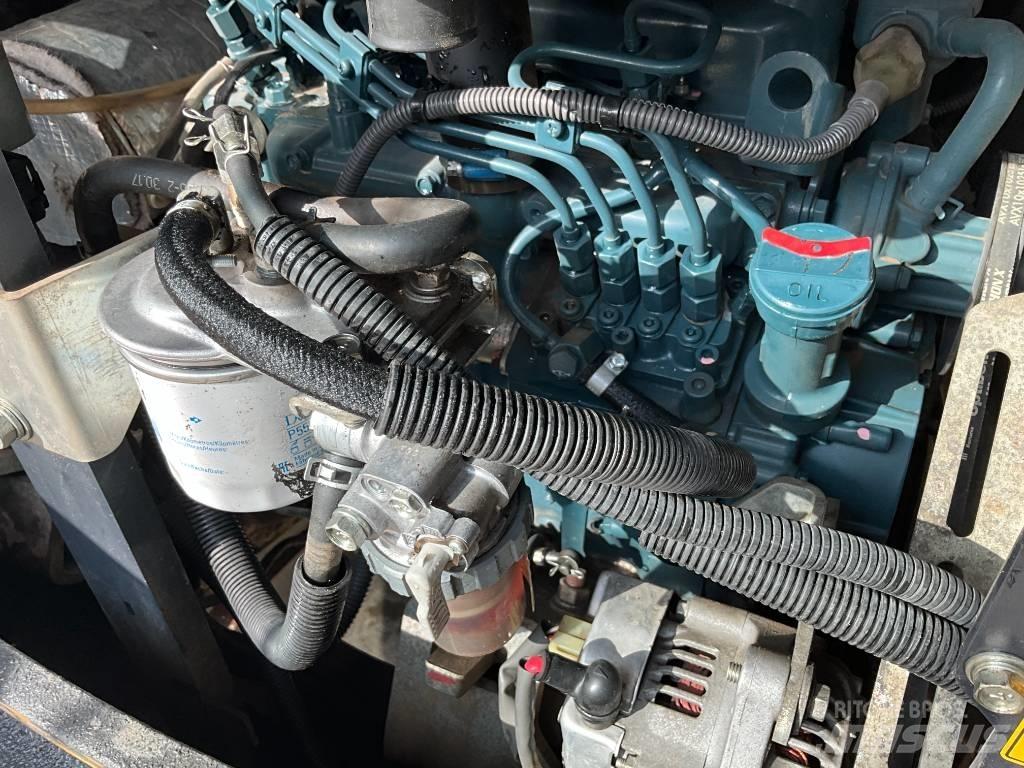 Kubota KX 027-4 حفارات صغيرة أقل من 7 طن (حفارات صغيرة)