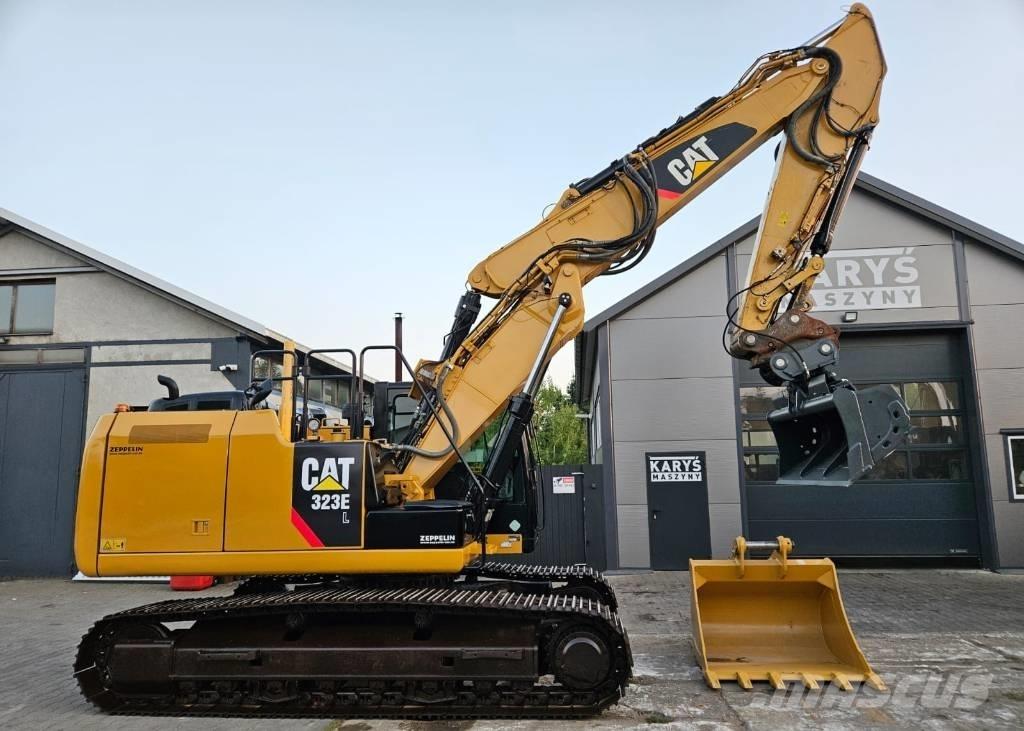 CAT 323 EL حفارات زحافة