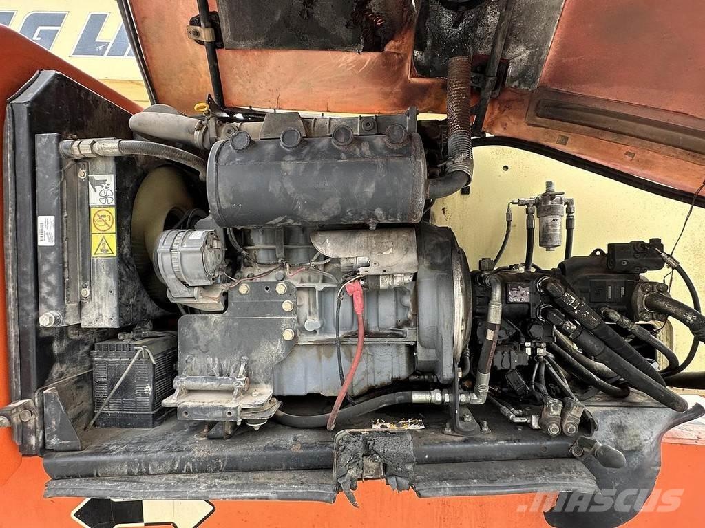 JLG 800AJ رافعات سلة مفصلية