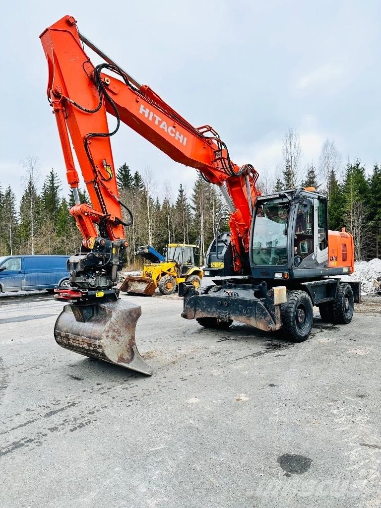 Hitachi Zaxis 170 W حفارات بعجل