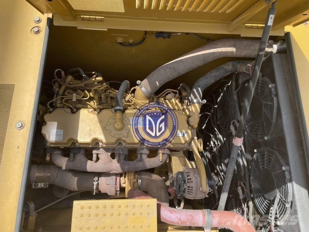 CAT 330 حفارات وسط 7 طن - 12 طن
