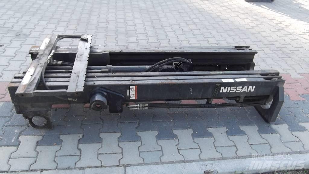Nissan FB18 M-0472 سواري