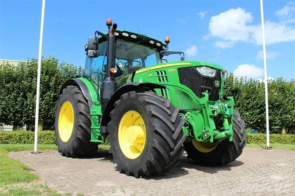John Deere 6155R الجرارات