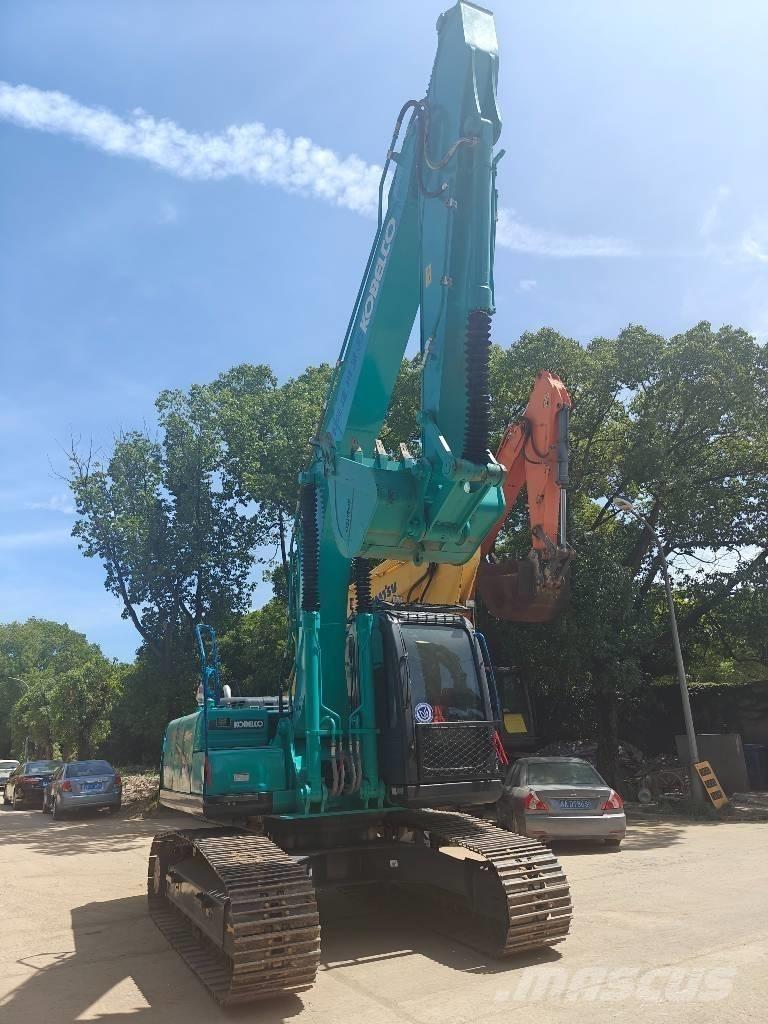Kobelco SK 200 حفارات زحافة