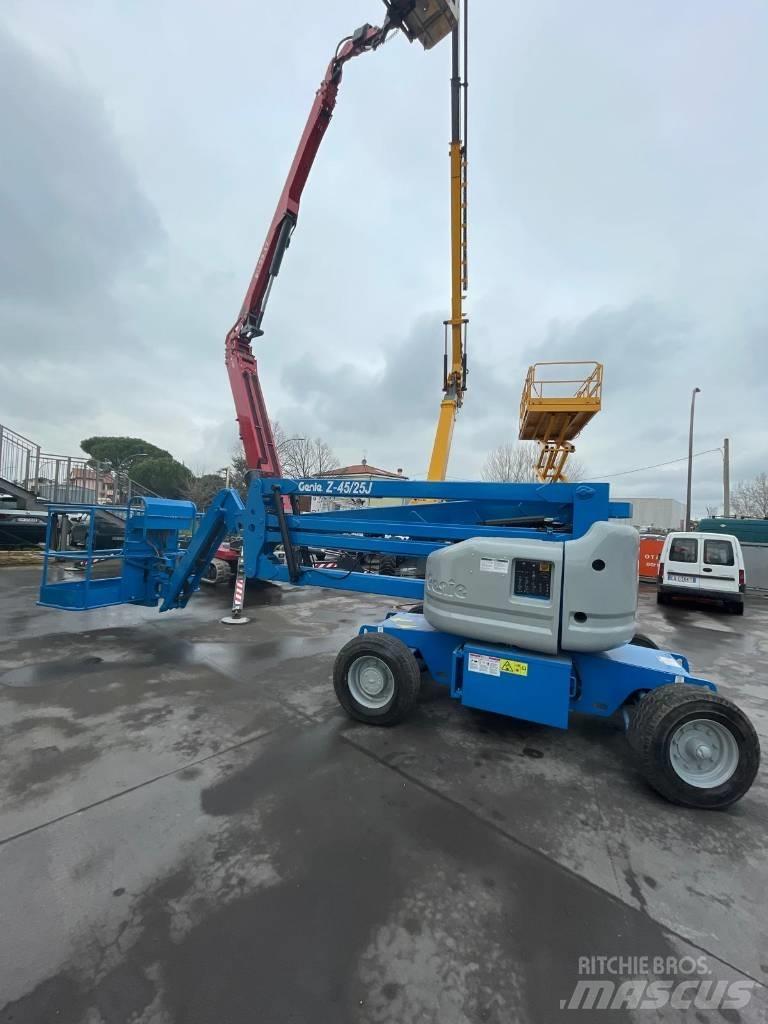 Genie Z 45/25 BI رافعات سلة مفصلية