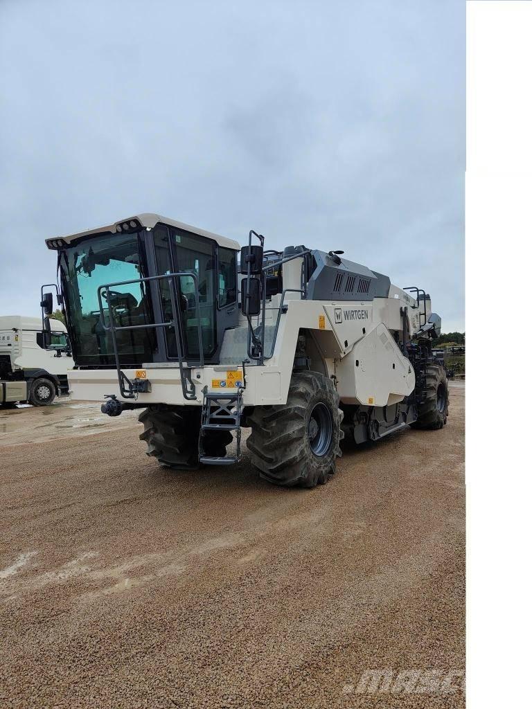 Wirtgen WR 250 I معدات إعادة تدوير الأسفلت