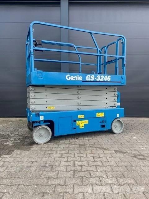 Genie GS 3246 رافعات مقصية الشكل