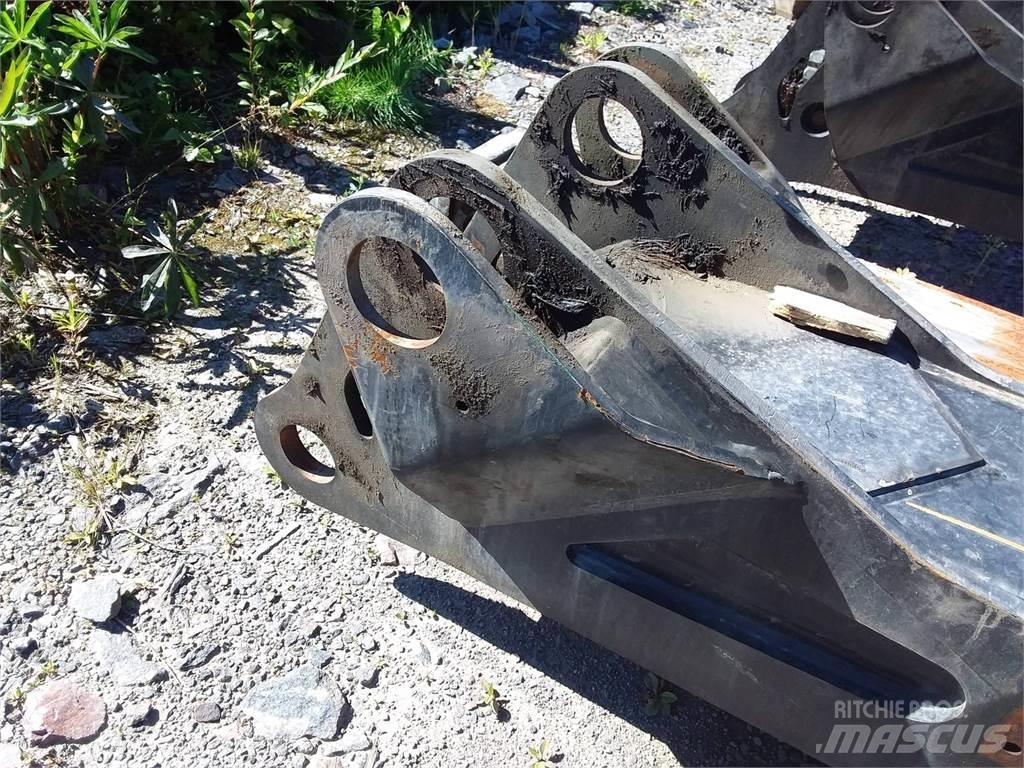 Komatsu C270h رافعات حصادات
