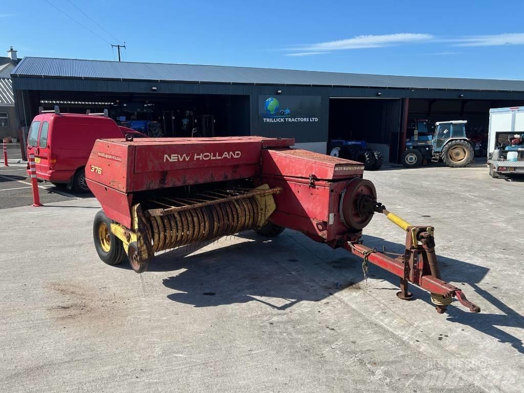 New Holland 376 محزمات مربعة