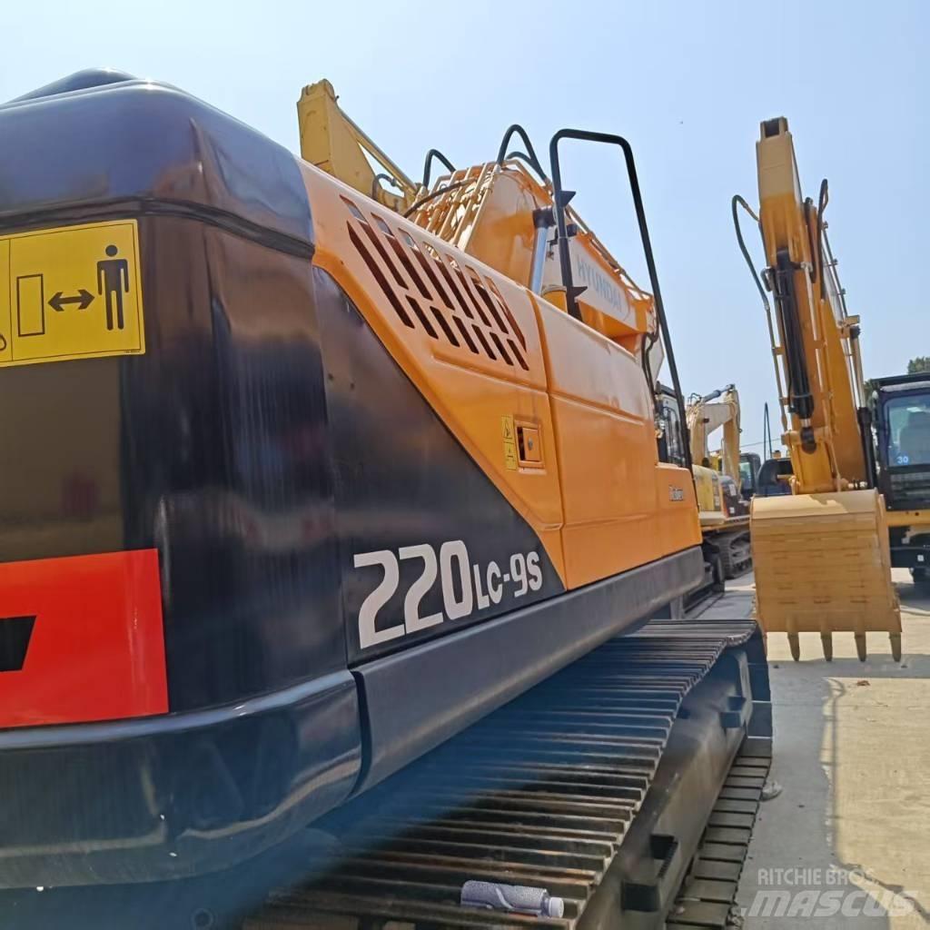 Hyundai 220lc-9s حفارات زحافة