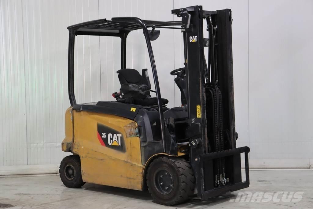 CAT EP35N شاحنات ذات رافعات شوكية تعمل بالكهرباء