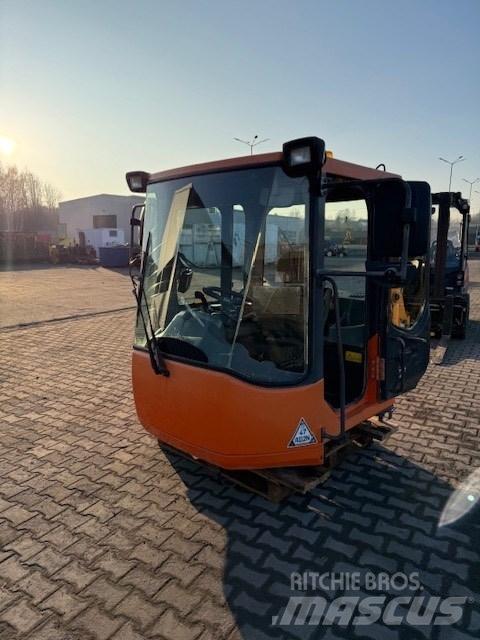 Doosan DL 420-3 CAB كابينة والداخلية