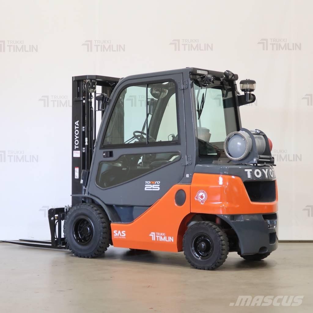 Toyota 02-8FGF25 شاحنات LPG