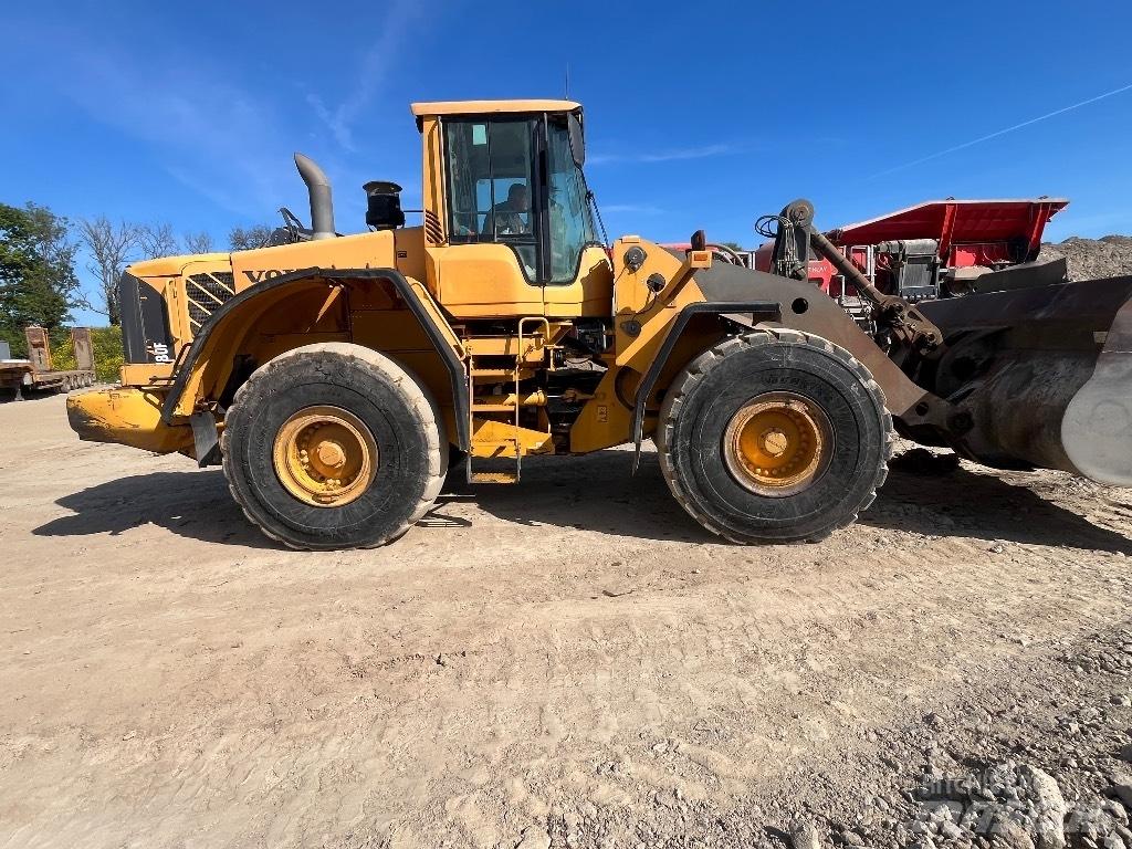Volvo L180F لوادر بعجل