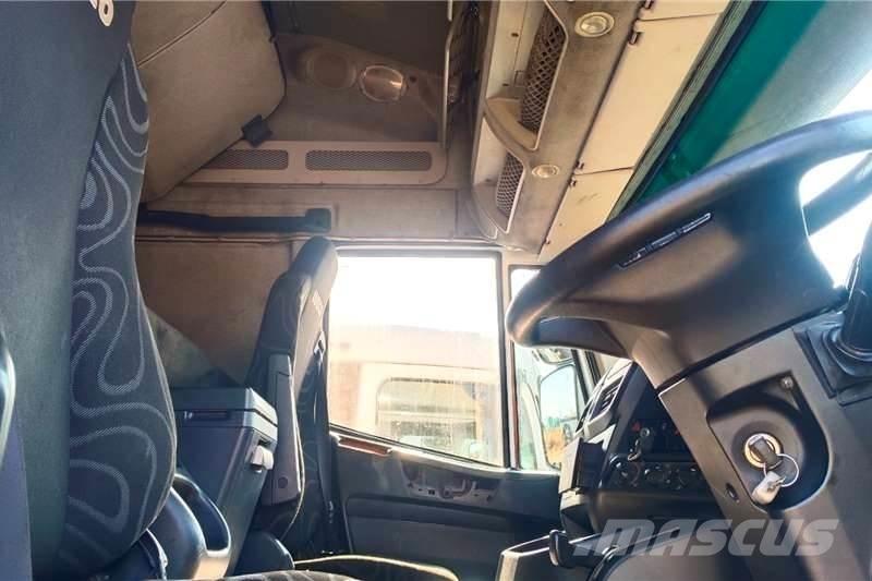 Iveco Stralis 460 شاحنات أخرى