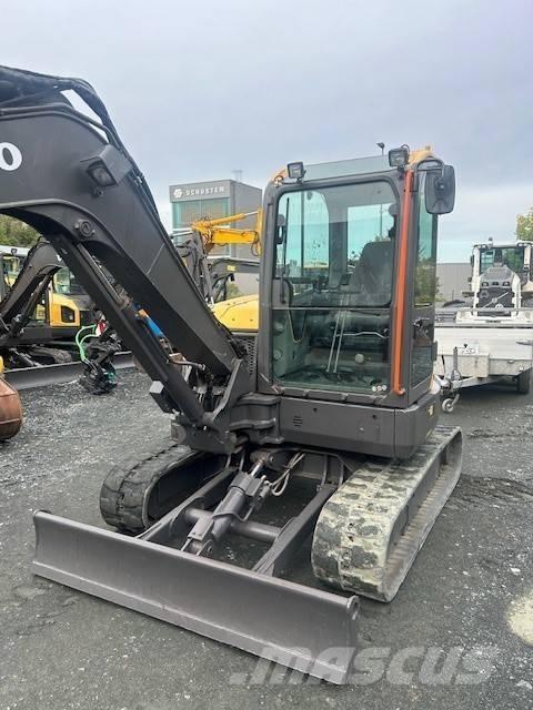 Volvo ECR 58 D حفارات صغيرة أقل من 7 طن (حفارات صغيرة)