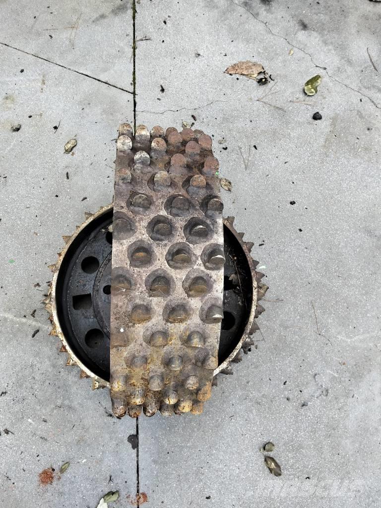  Rolos H480c Poclain رؤوس حصادات