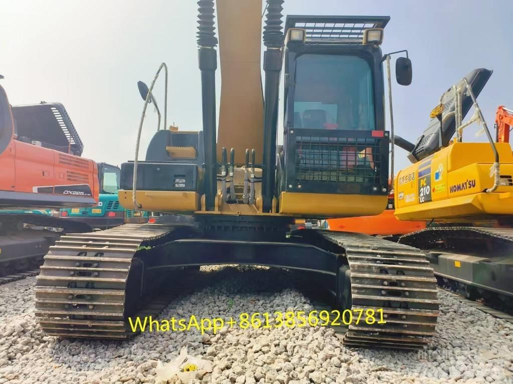 CAT 320 D حفارات زحافة