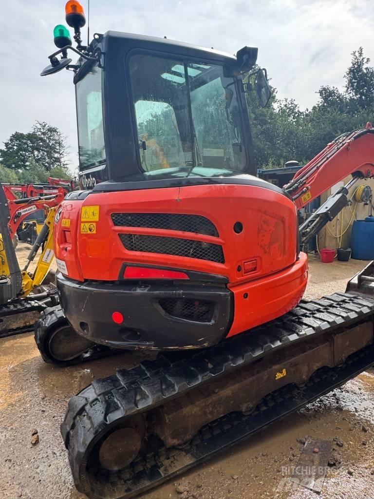 Kubota U 48-4 حفارات صغيرة أقل من 7 طن (حفارات صغيرة)