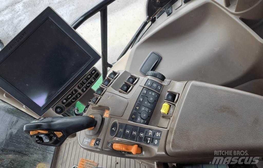 John Deere 6250R الجرارات