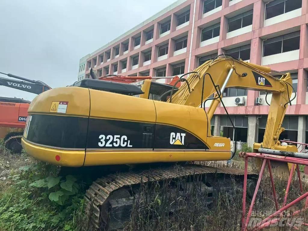 CAT 325 CL حفارات زحافة