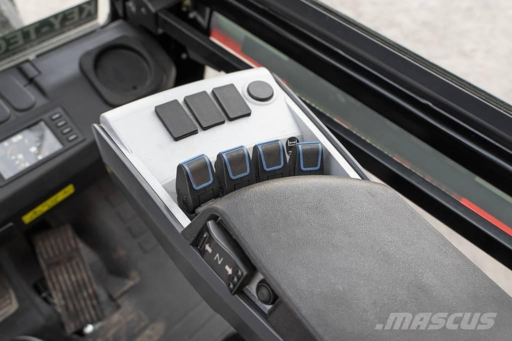 Manitou MI 35 D شاحنات الديزل