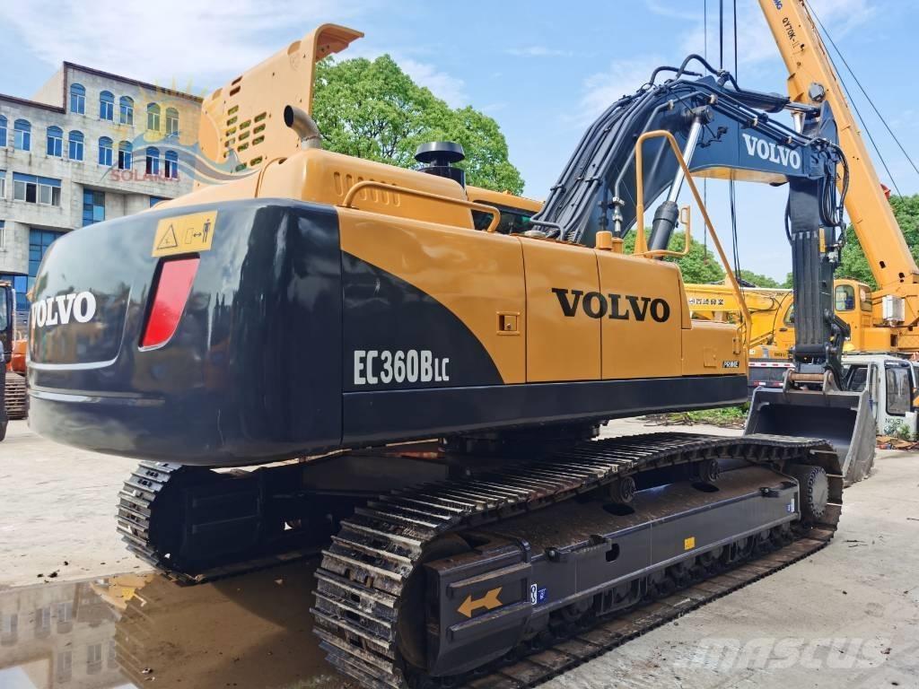 Volvo EC 360 B LC حفارات زحافة