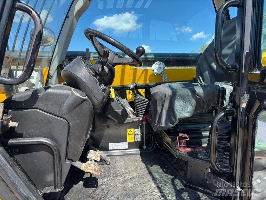JCB 535-125 Hiviz مناولات متداخلة