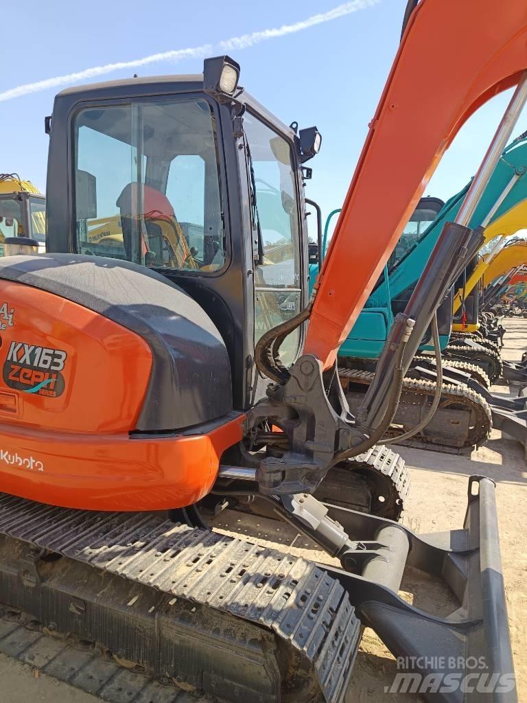 Kubota KX 163 حفارات زحافة