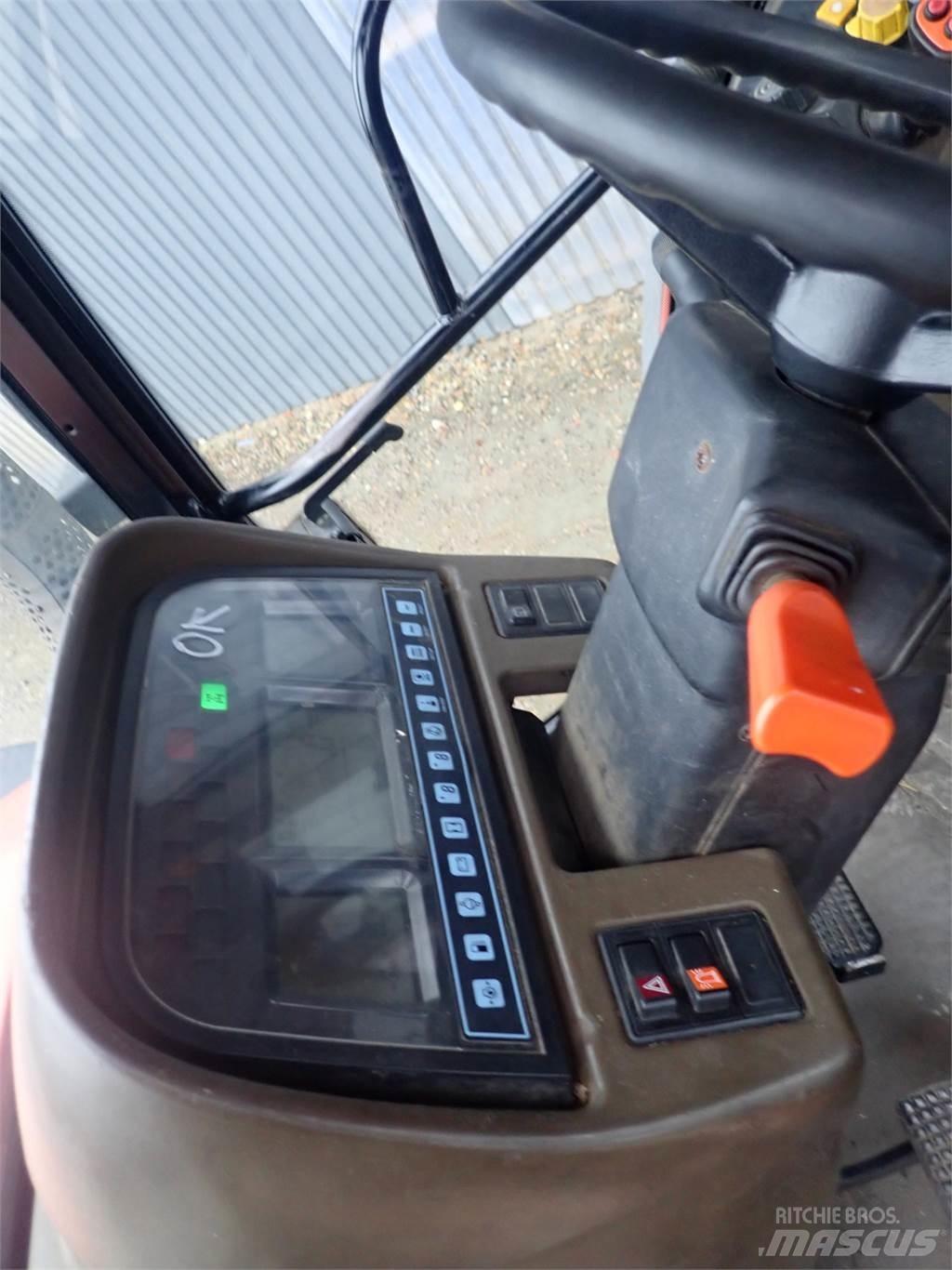 New Holland M115 الجرارات