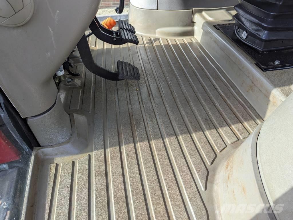 Case IH MXU 100 الجرارات