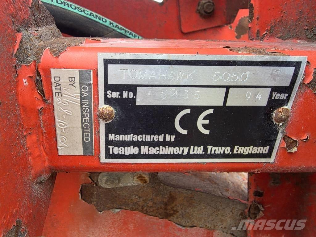 TEAGLE TOMAHAWK 5050 آلات تمزيق الحزم وتقطيعها ونشرها