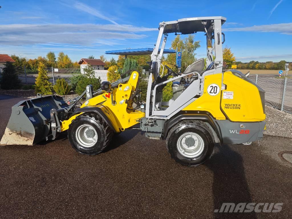 Wacker Neuson WL 28 لوادر بعجل