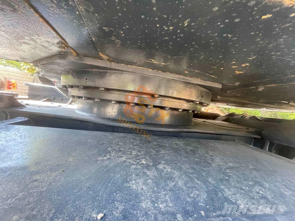 Hyundai R210W-9 حفارات بعجل