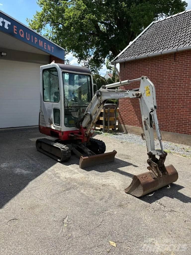 Takeuchi TB 016 حفارات صغيرة أقل من 7 طن (حفارات صغيرة)