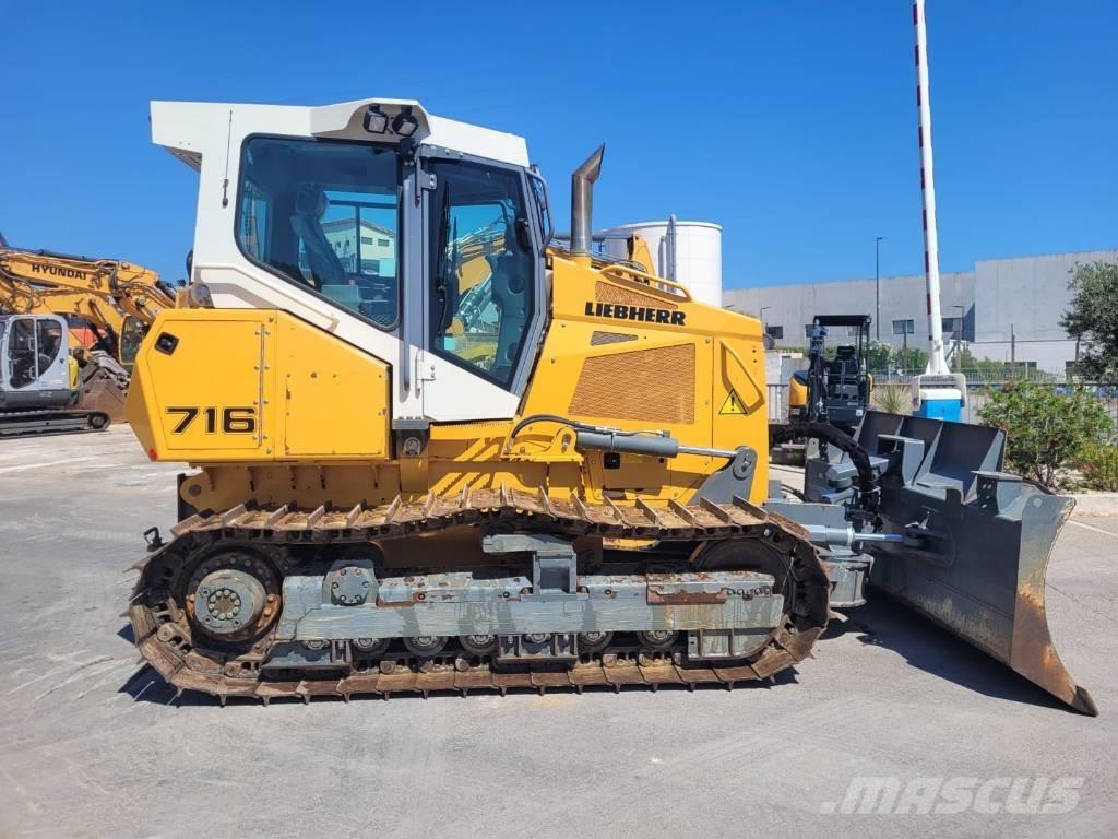 Liebherr PR 716 XL بلدوزرات مجنزرة
