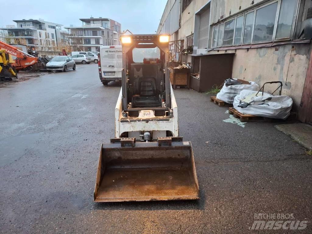 Bobcat S 70 لوادر انزلاقية التوجيه