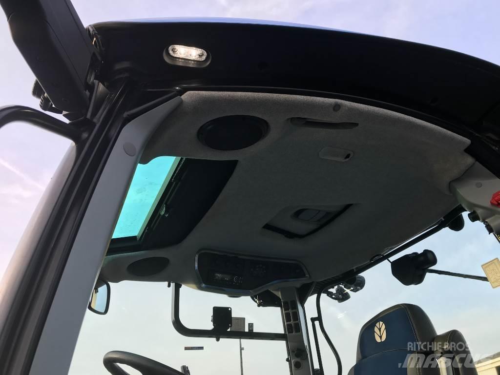 New Holland T5 120 الجرارات