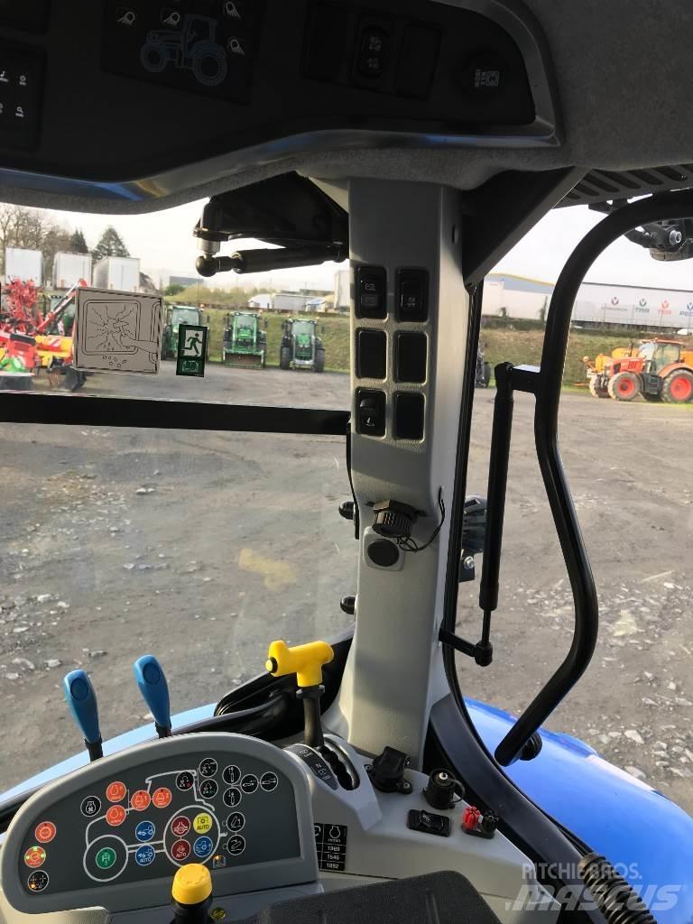 New Holland T5 120 الجرارات