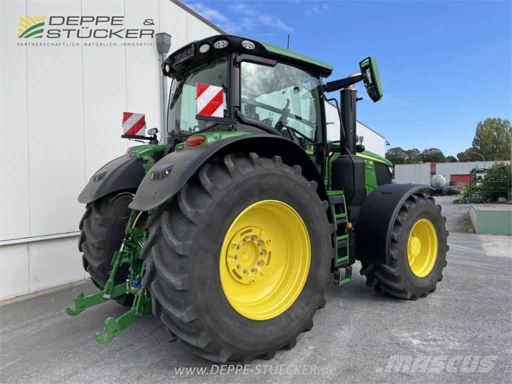 John Deere 6R 250 الجرارات