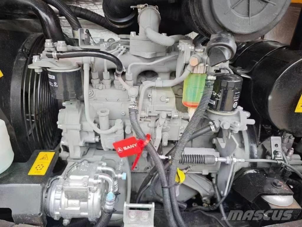 Sany SY 60 C حفارات زحافة