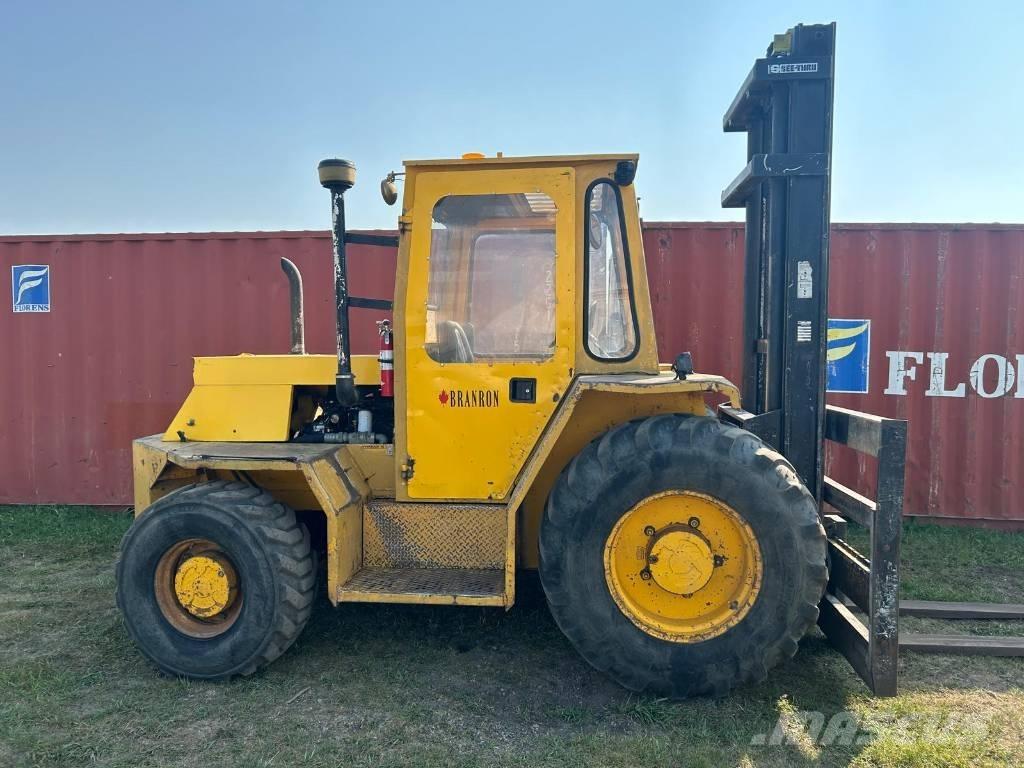 Sellick S80 شاحنات الطرق الوعرة