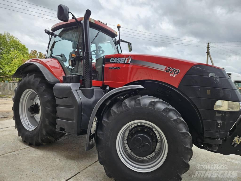 Case IH MAGNUM الجرارات
